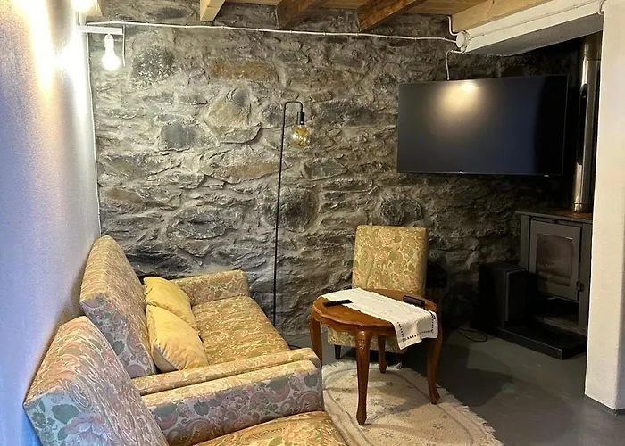 Bed & Breakfast Casa De Basalto Canico (Madeira)